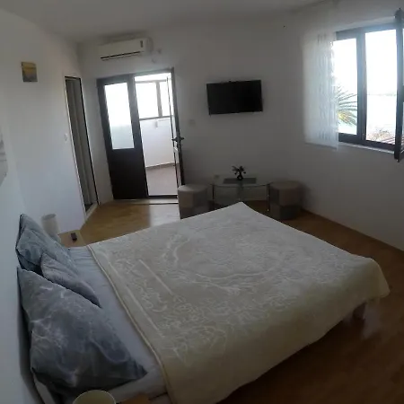 Gordana Апартаменти Хвар