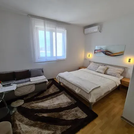 דירה Gordana חוואר