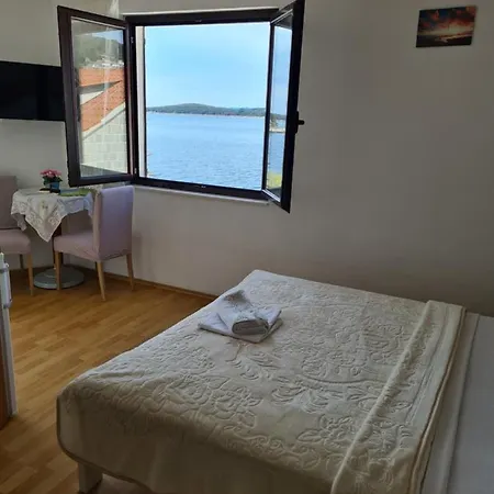 דירה Gordana חוואר